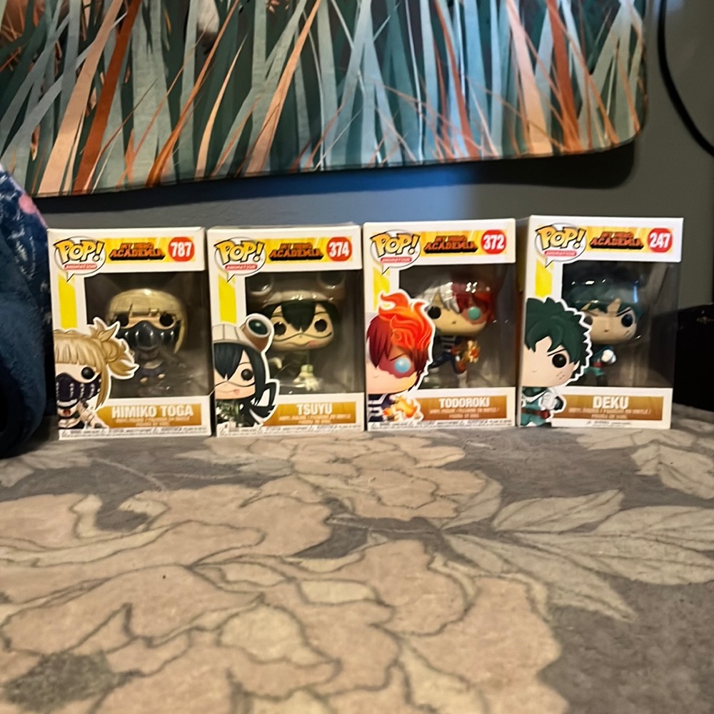 MHA (my hero academia) bundle- tsuyu, himiko toga, deku, and todoroki for cheap!